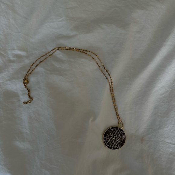 Louis Vuitton Rework Necklace - Picture 4 of 4